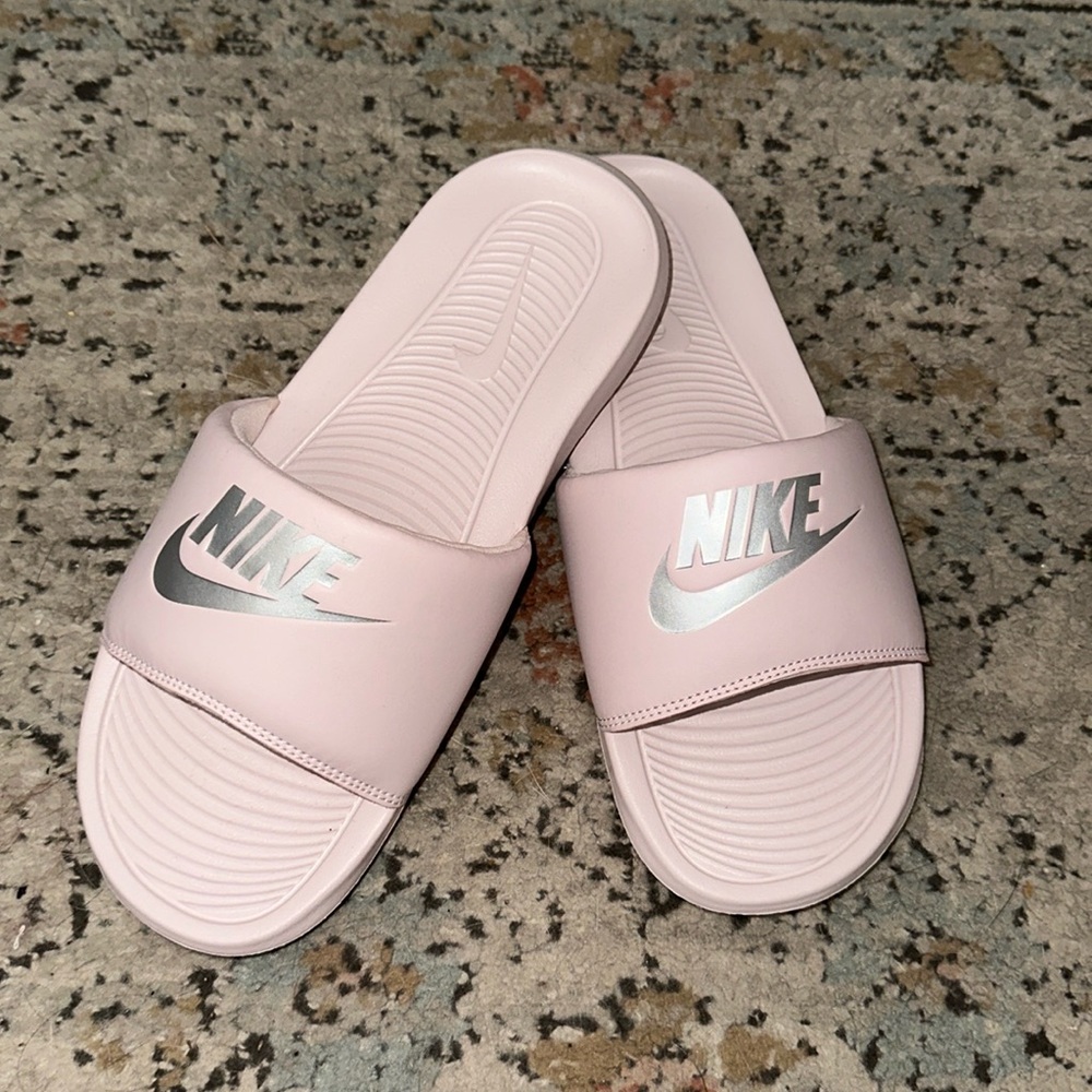 Baby Pink Women's Nike Slides (size 9)